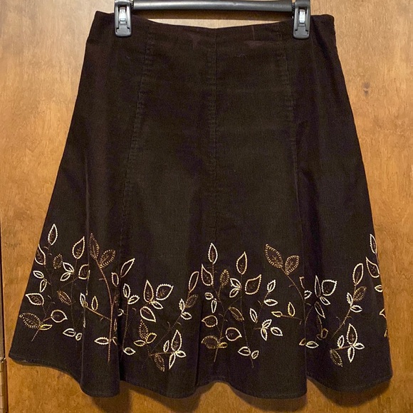 JONES NEW YORK Vintage 100% cotton fit and flare skirt. Brown corduroy. Size 6P. - Picture 1 of 6